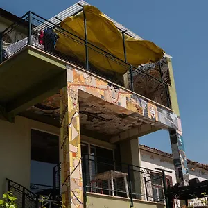  Hostel Art & Joy